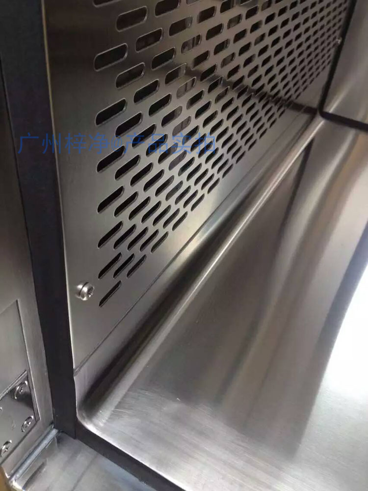 層流傳遞窗內部采用圓弧設計無死角 層流傳遞窗內部采用圓弧設計無死角