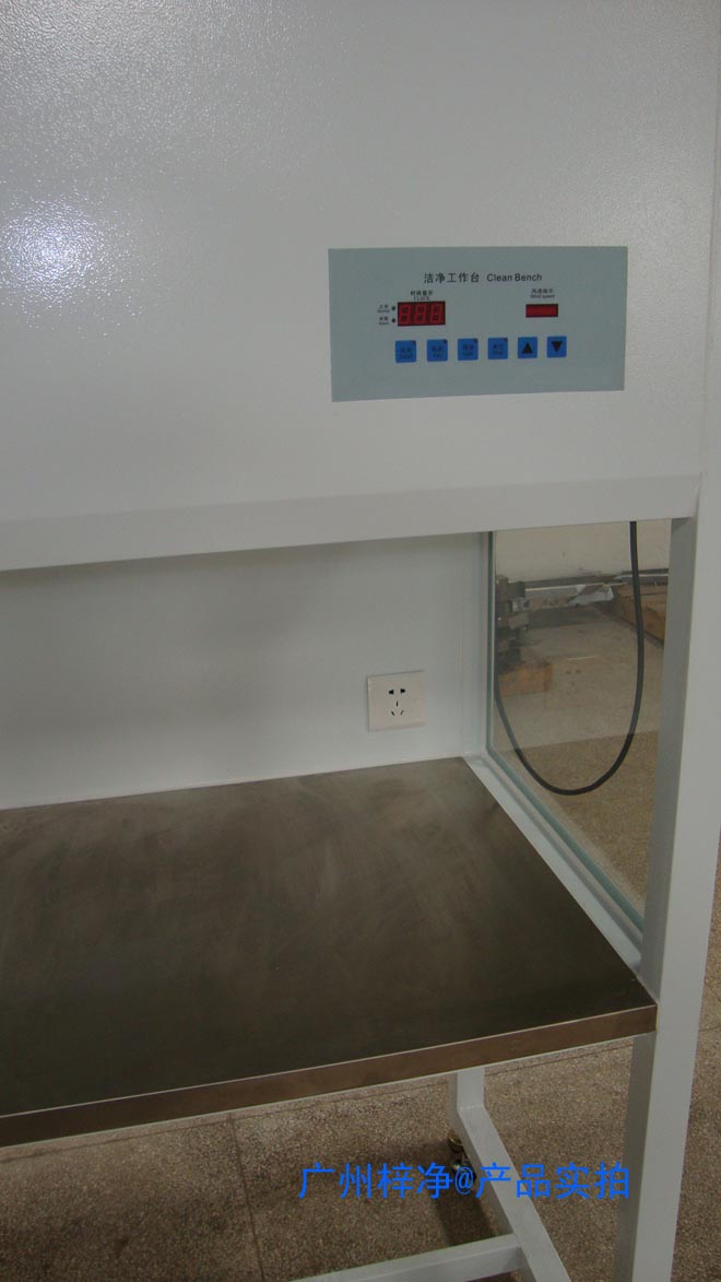 單人垂直流潔凈工作臺工作區圖片 單人垂直流潔凈工作臺工作區圖片