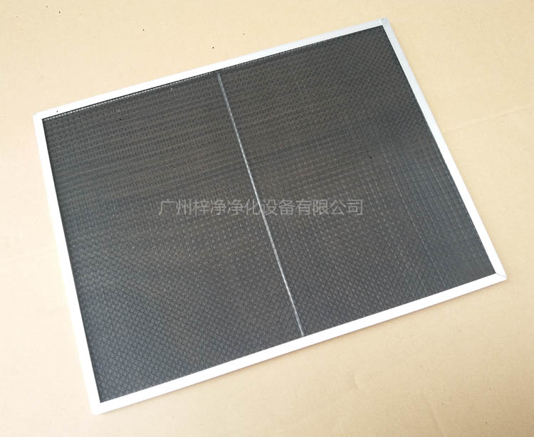 尼龍網(wǎng)初效過(guò)濾器骨架采用直徑為6mm的鐵絲焊接處理,目的防止過(guò)濾器變形。 尼龍網(wǎng)初效過(guò)濾器骨架采用直徑為6mm的鐵絲焊接處理,目的防止過(guò)濾器變形。