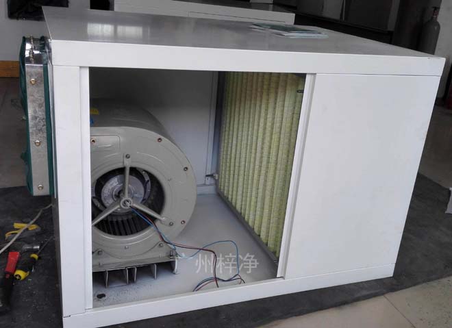 新風(fēng)增壓箱安裝現(xiàn)場(chǎng) 新風(fēng)增壓箱安裝現(xiàn)場(chǎng)