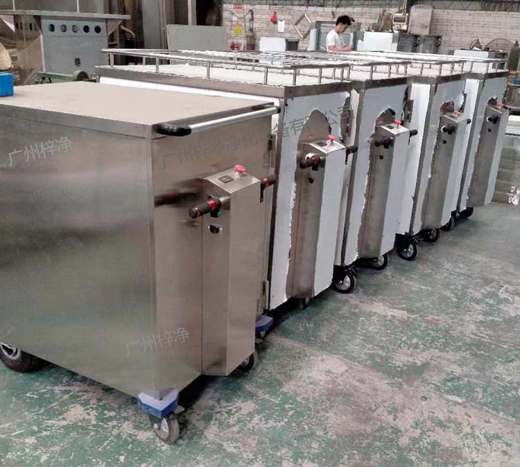 無菌物品電動運送車 無菌物品電動運送車配合優質電動助力裝置,更能限度減輕操作人員的勞動強度