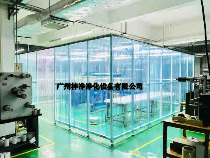 潔凈棚包括FFU，高效空氣過濾器（HEPA）和預過濾器，確保空氣的潔凈度。